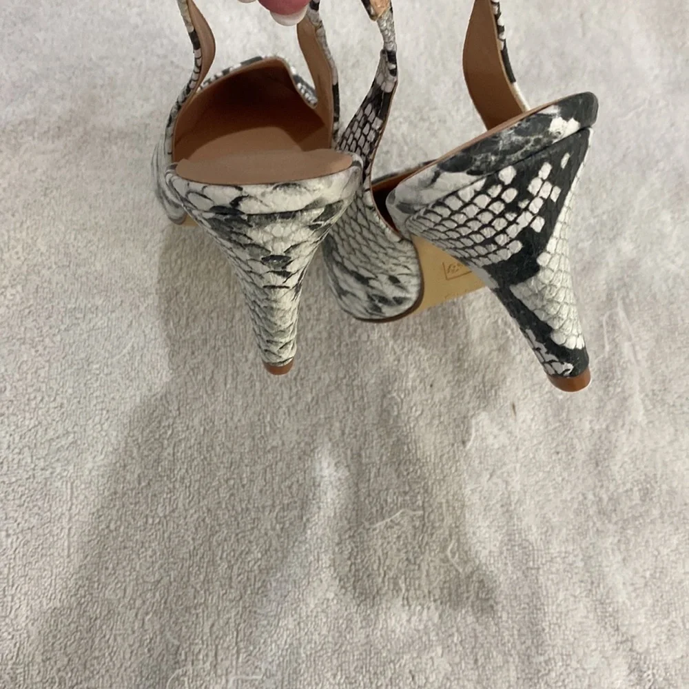 Slings - Picture 3 of 4